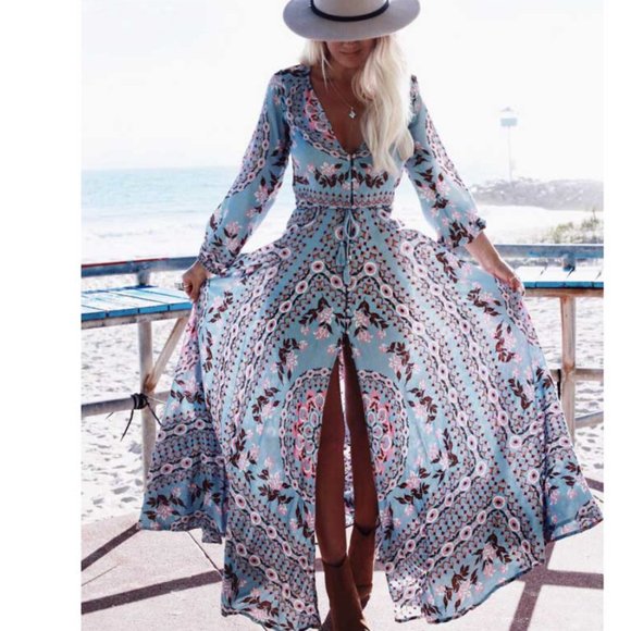 Dresses & Skirts - Bohemian Gypsy Blue Floral Print Maxi Dress